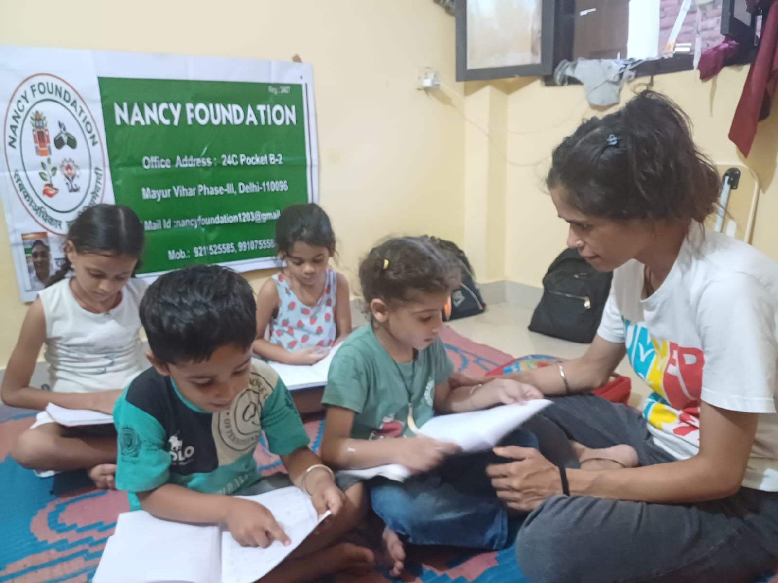 Volunteers distributing food.